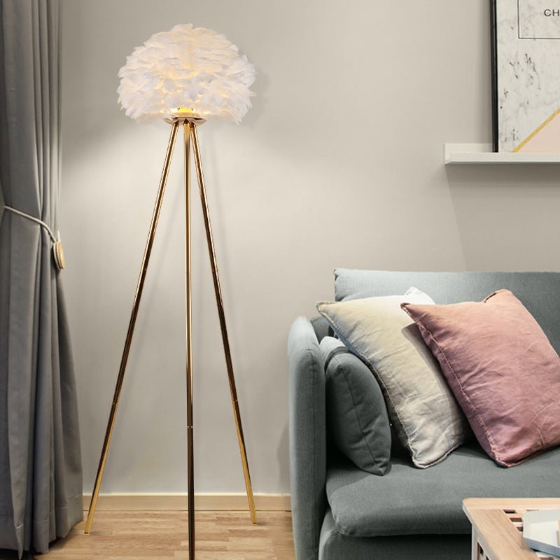 Lucana floor lamp