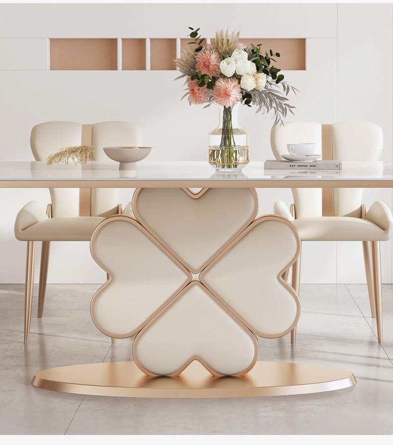 The FLORI dining table with chairs