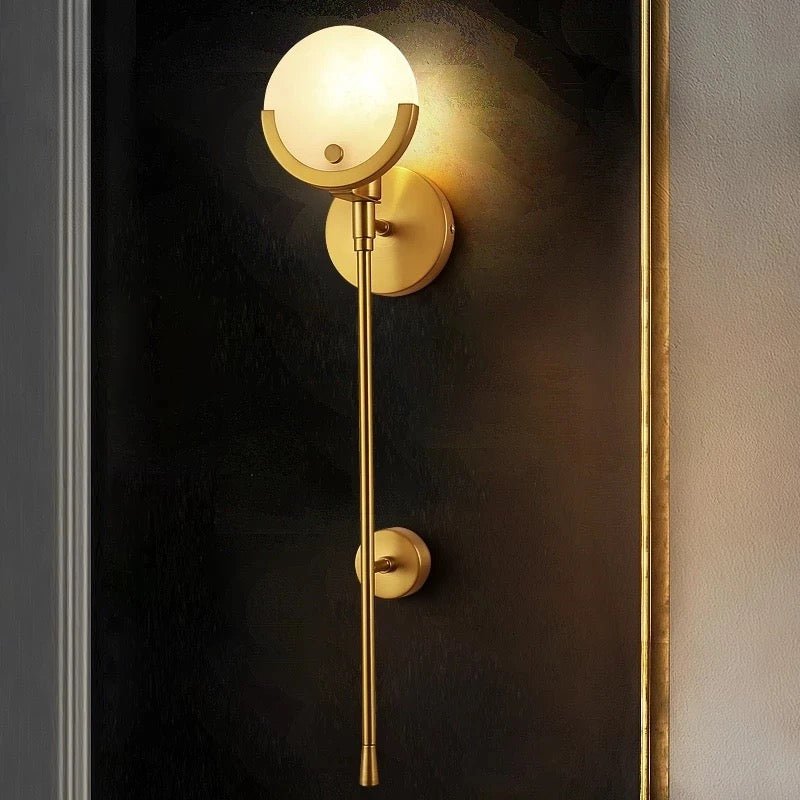 The pain gold table lamp