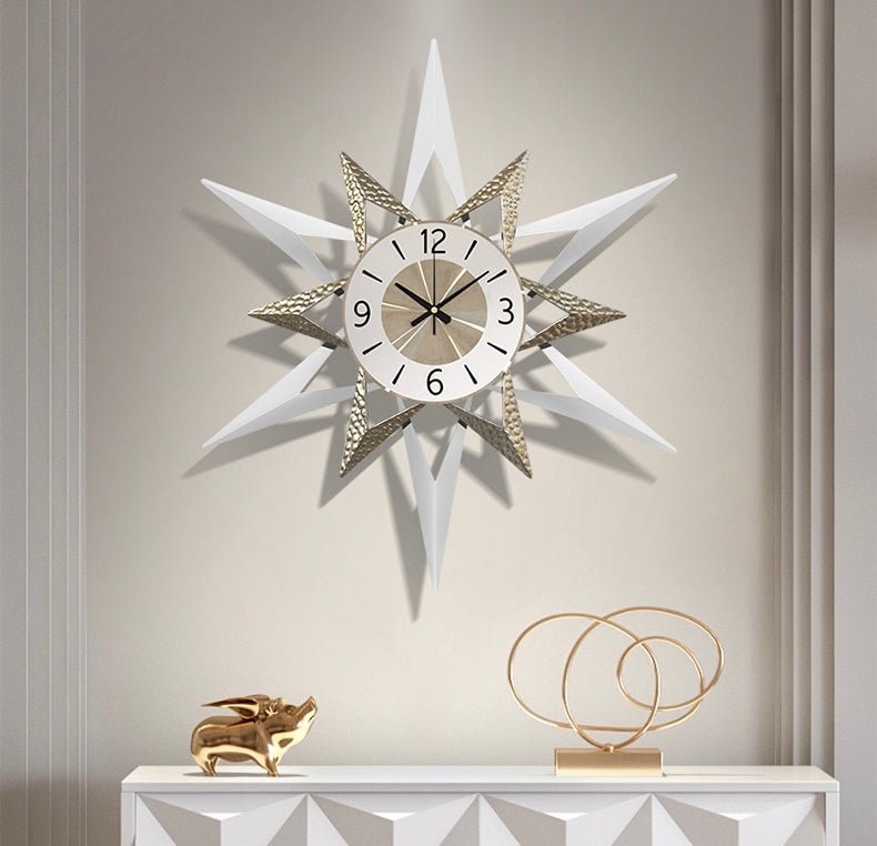 White star Clock